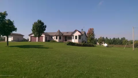 13800 Upton, Bath, MI 48808 photo 1