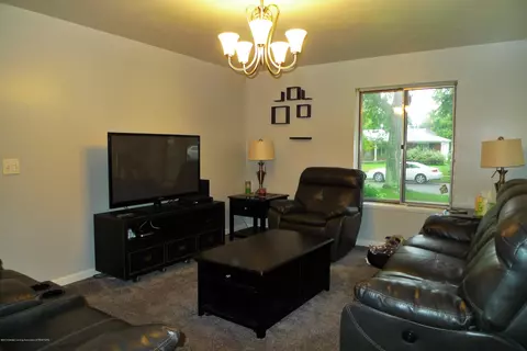 4106 Windward Dr, Lansing, MI 48911 photo 10