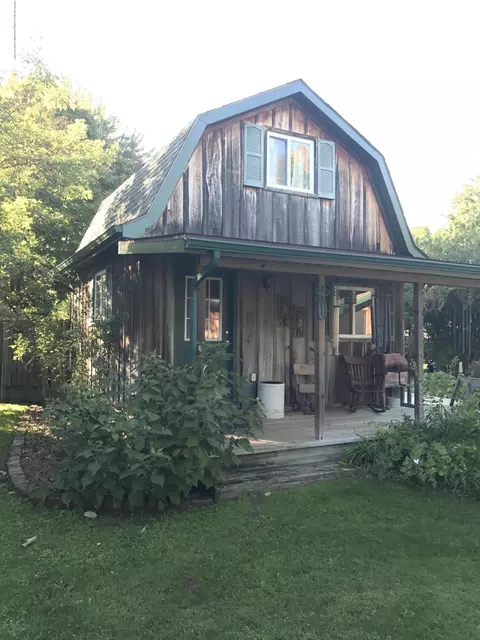 227 N Garfield St, Maple Rapids, MI 48853 photo 18