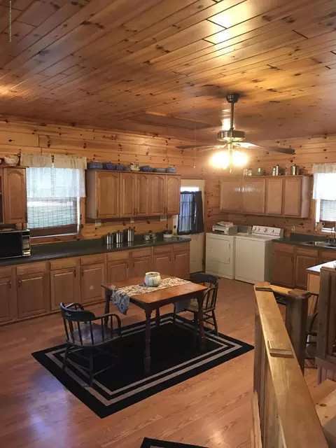 227 N Garfield St, Maple Rapids, MI 48853 photo 4