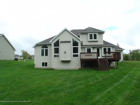 3014 Belgian Dr, Lansing, MI 48906 photo 2