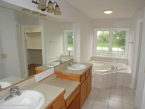3014 Belgian Dr, Lansing, MI 48906 photo 41