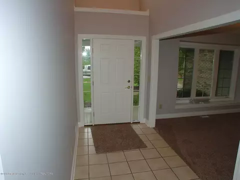 3014 Belgian Dr, Lansing, MI 48906 photo 4