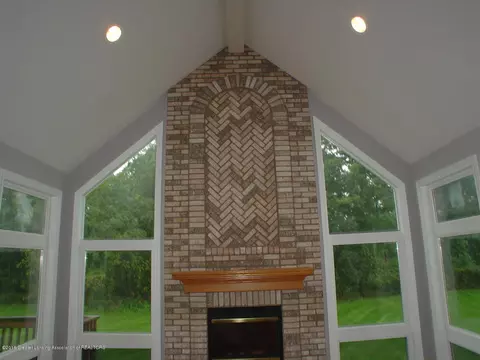 3014 Belgian Dr, Lansing, MI 48906 photo 9