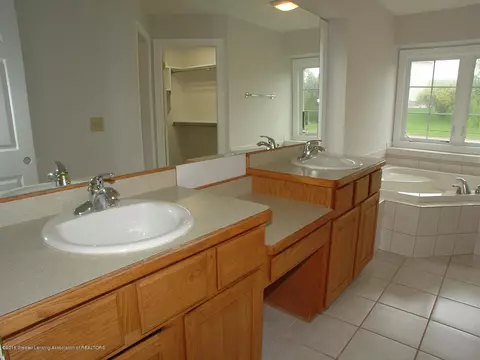 3014 Belgian Dr, Lansing, MI 48906 photo 46