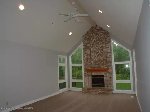 3014 Belgian Dr, Lansing, MI 48906 photo 6