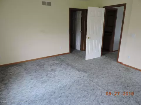 1950 E Colony Rd, Saint Johns, MI 48879 photo 9