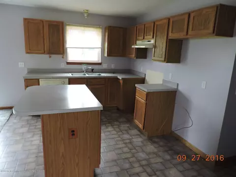 1950 E Colony Rd, Saint Johns, MI 48879 photo 2