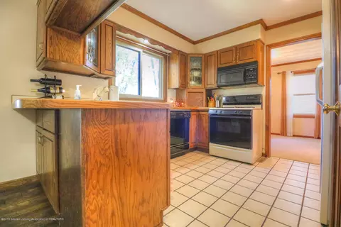 820 Andover Dr, Dewitt, MI 48820 photo 6