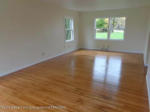 5145 W Herbison Rd, Dewitt, MI 48820 photo 3