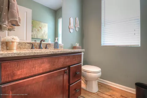 1091 Oakwood Dr, Dewitt, MI 48820 photo 7