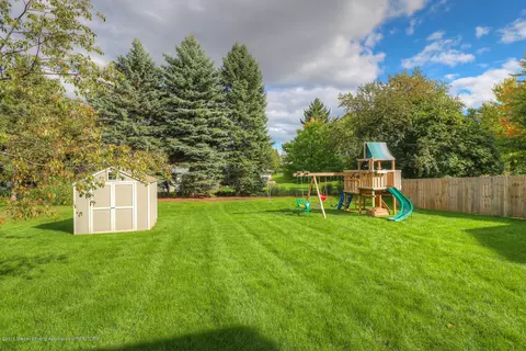 1091 Oakwood Dr, Dewitt, MI 48820 photo 21