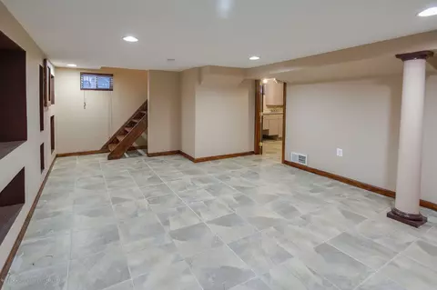 824 E Genesee St, Lansing, MI 48912 photo 15
