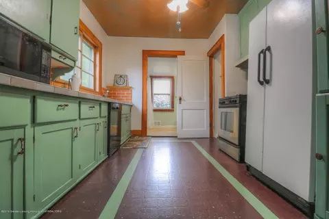 4635 Holt Rd, Holt, MI 48842 photo 6