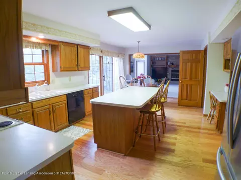 111 Rivergate Ln, Dewitt, MI 48820 photo 6