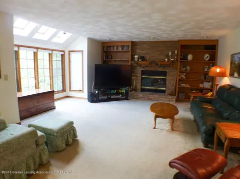 111 Rivergate Ln, Dewitt, MI 48820 photo 9