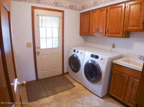 111 Rivergate Ln, Dewitt, MI 48820 photo 12