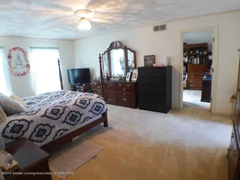 111 Rivergate Ln, Dewitt, MI 48820 photo 18