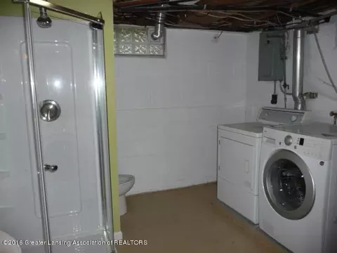 326 Wilson St, Dewitt, MI 48820 photo 19