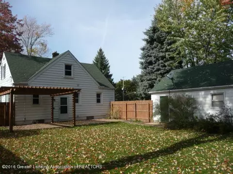 326 Wilson St, Dewitt, MI 48820 photo 2