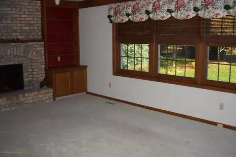 1406 Wolf Run Dr, Lansing, MI 48917 photo 15