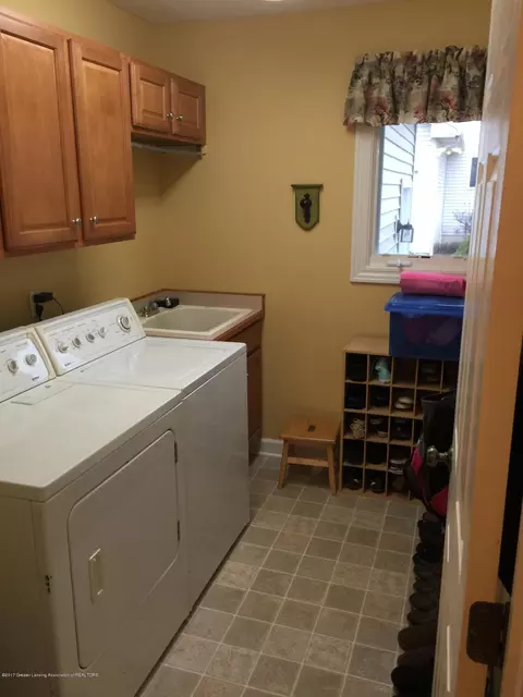 3320 Hidden Ridge Dr, Dewitt, MI 48820 photo 12