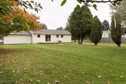 1081 Winding Brk, Dewitt, MI 48820 photo 7