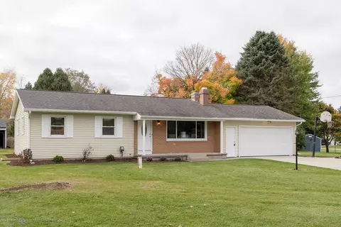 1081 Winding Brk, Dewitt, MI 48820 photo 1