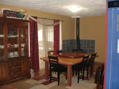 2101 Riverside Ct, Lansing, MI 48906 photo 5