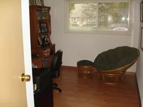 2101 Riverside Ct, Lansing, MI 48906 photo 12