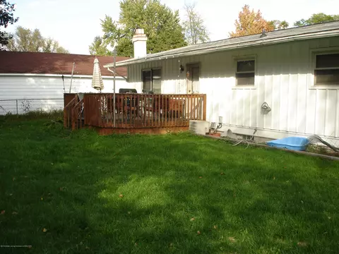 2101 Riverside Ct, Lansing, MI 48906 photo 23