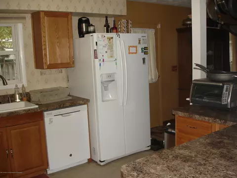 2101 Riverside Ct, Lansing, MI 48906 photo 8