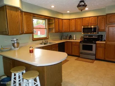 1640 Wellman Rd, Dewitt, MI 48820 photo 2