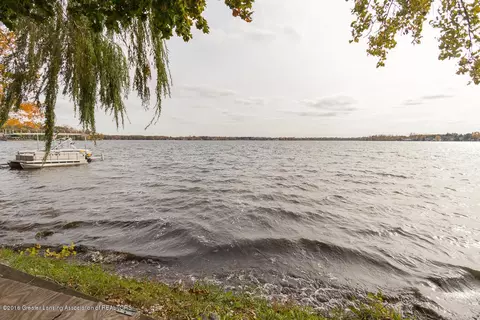 6385 W Reynolds Rd, Haslett, MI 48840 photo 3