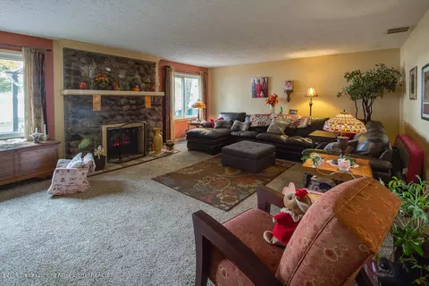 6385 W Reynolds Rd, Haslett, MI 48840 photo 21
