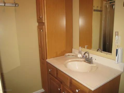 5604 Clark Rd, Bath, MI 48808 photo 21