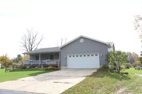 5604 Clark Rd, Bath, MI 48808 photo 2