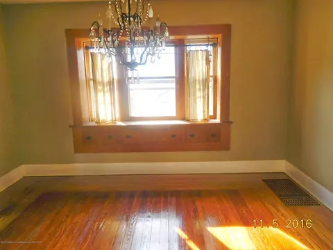 207 N Scott St, Dewitt, MI 48820 photo 3