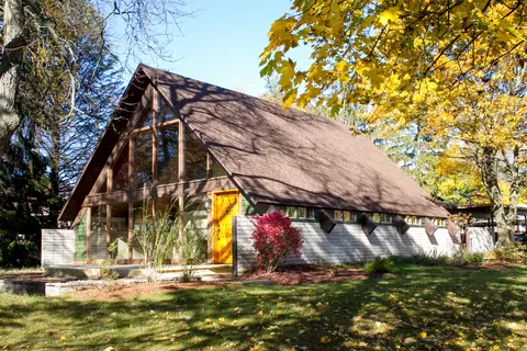 2052 Tomahawk, Okemos, MI 48864 photo 1