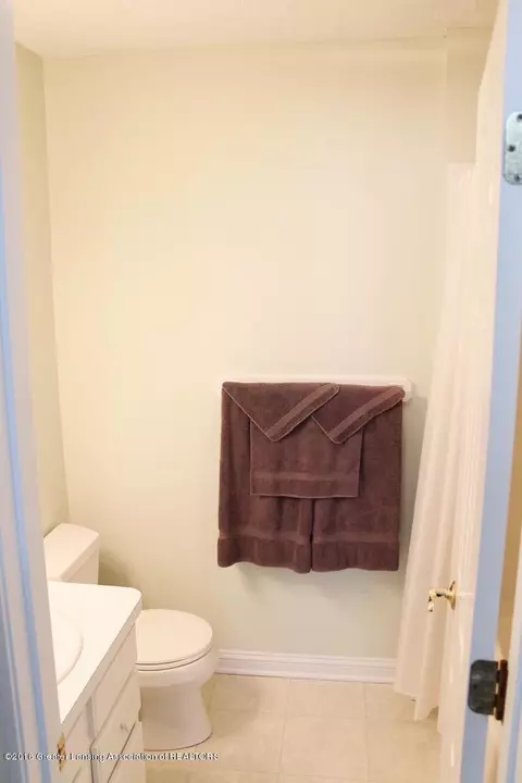 5184 Clark Rd, Lansing, MI 48906 photo 30
