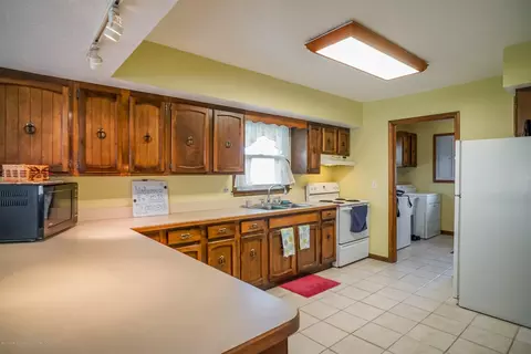 813 Rolfe Rd, Mason, MI 48854 photo 9