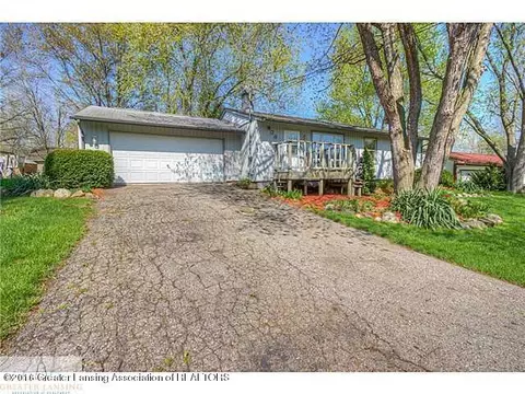 806 Cherry St, Dewitt, MI 48820 photo 1