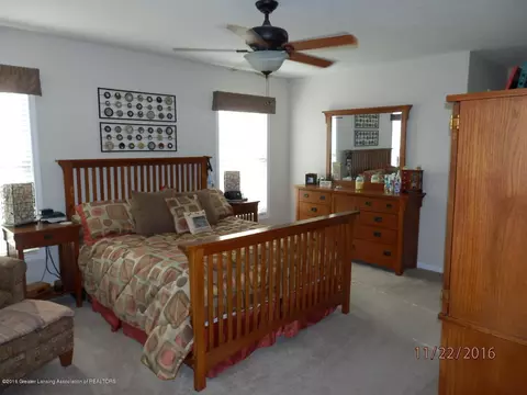 409 Daisy Dr, Saint Johns, MI 48879 photo 18