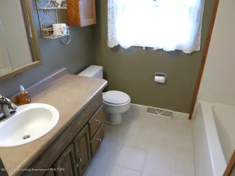 13025 S Francis Rd, Dewitt, MI 48820 photo 14