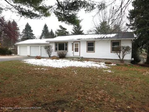 13025 S Francis Rd, Dewitt, MI 48820 photo 1