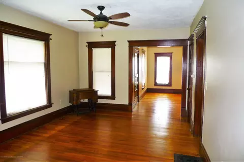 307 W Main St, Dewitt, MI 48820 photo 9