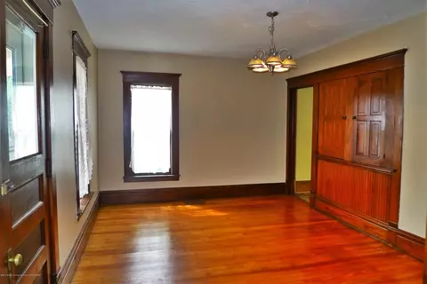 307 W Main St, Dewitt, MI 48820 photo 6