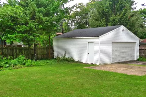 307 W Main St, Dewitt, MI 48820 photo 4