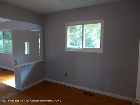 4824 Anson St, Lansing, MI 48911 photo 3