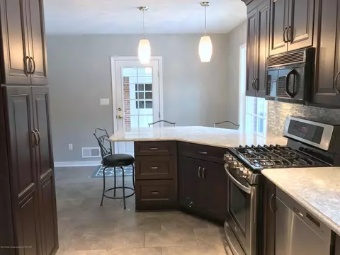 4590 Arrowhead Rd, Okemos, MI 48864 photo 7